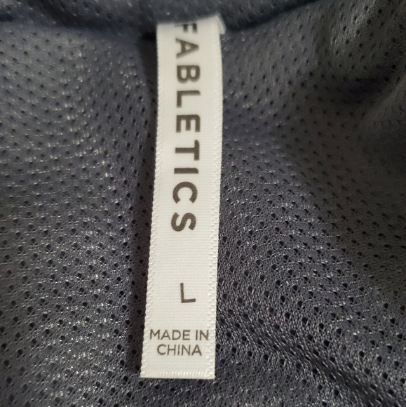 Fabletics pull over - Picture 2 of 4